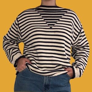 ✨ Liz Claiborne navy and cream Striped Sweater ✨